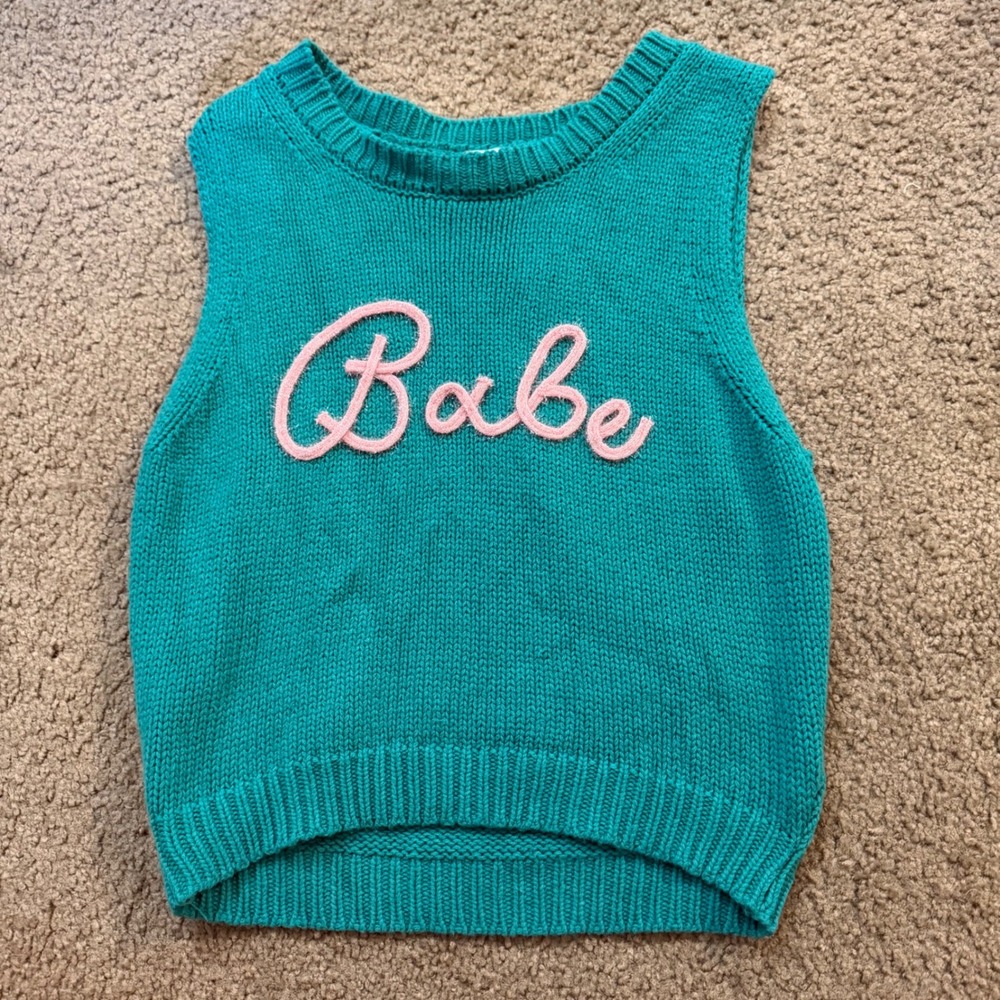 Le‎ Lis Collection Teal Green Babe Graphic Knit Sweater Vest Sleeveless Top M